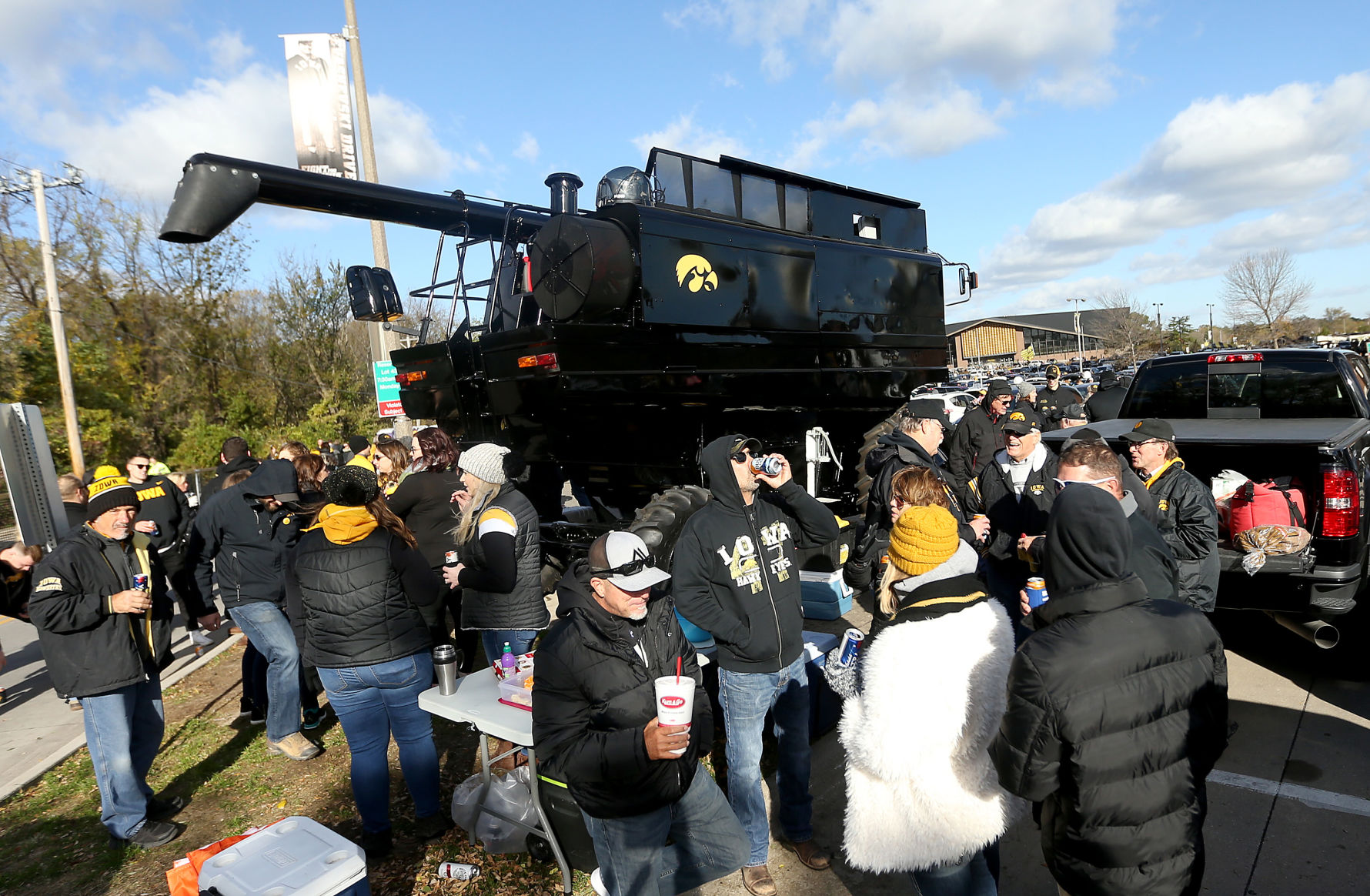 102018-Iowa-Maryland-PreGame-001